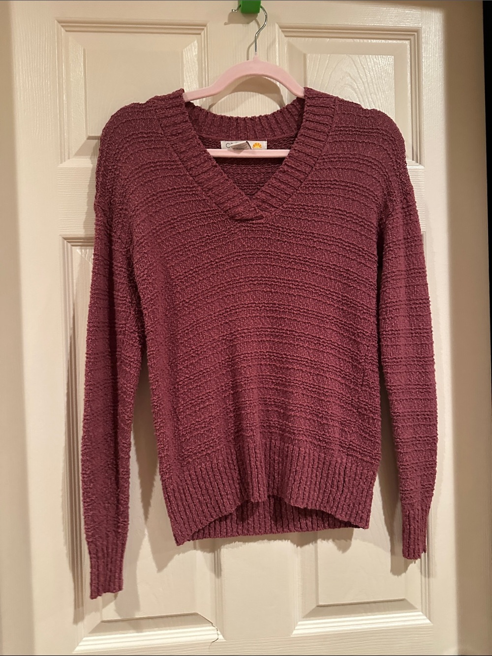 C&C California Women's V-Neck Sweater in Mauve